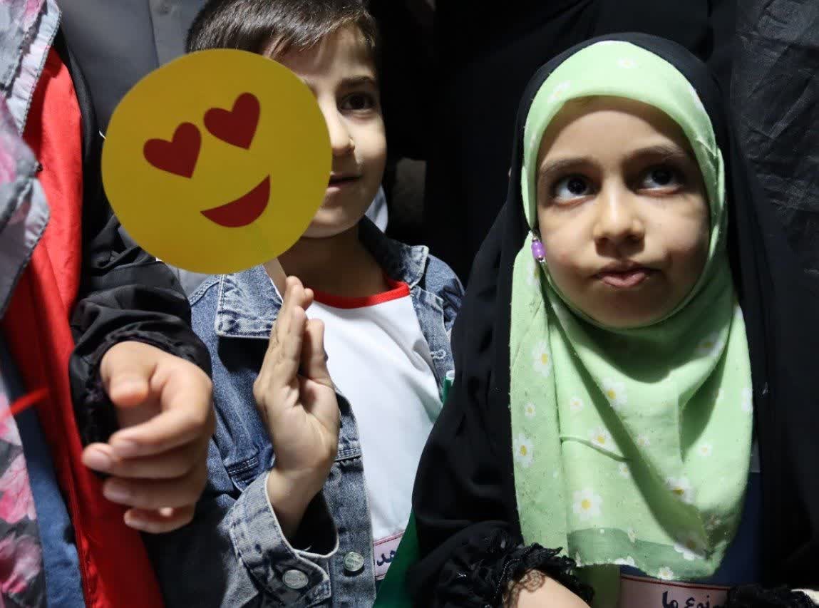 خدمت - ۳