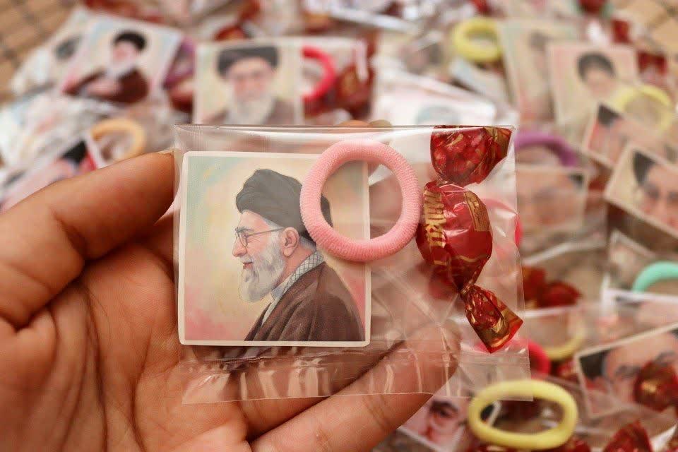 خدمت - ۳