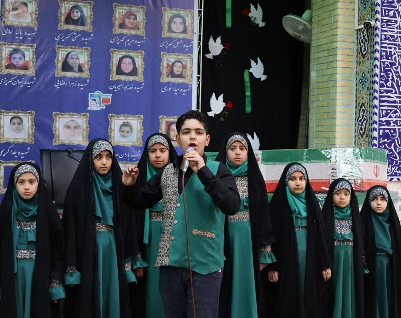 زنان روایتگر شکوه و ایستادگی - ۱