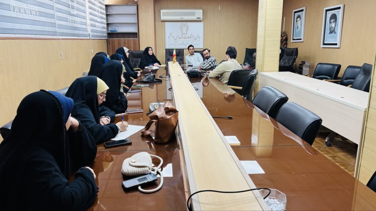 نشست مسئولین فضای مجازی - ۶