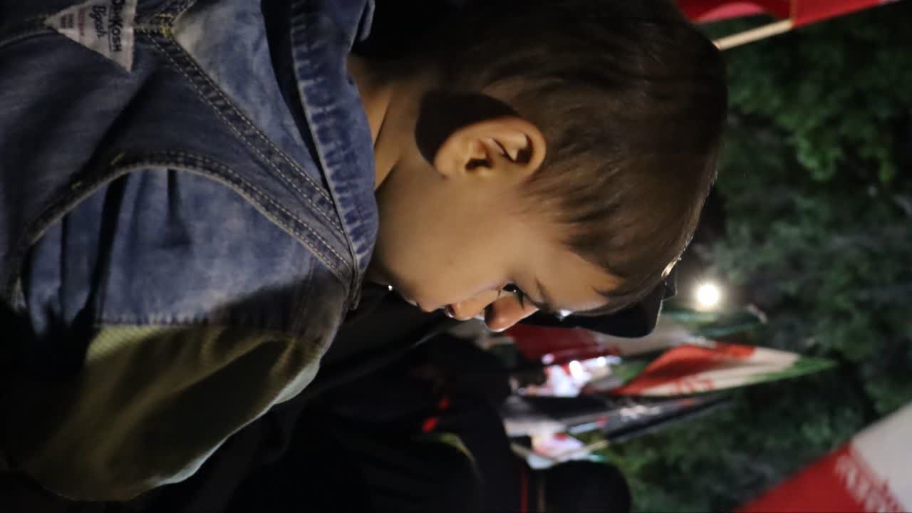 پرچم به دوش - ۸