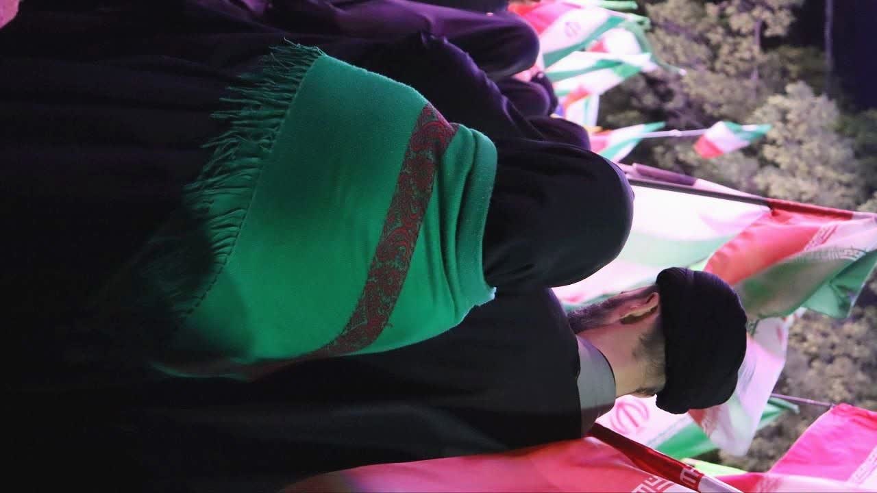 پرچم به دوش - ۱۲