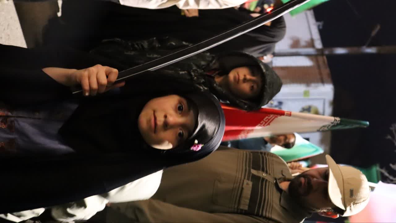 پرچم به دوش - ۶