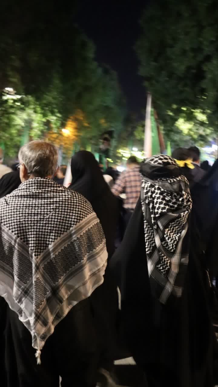 پرچم به دوش - ۱۳