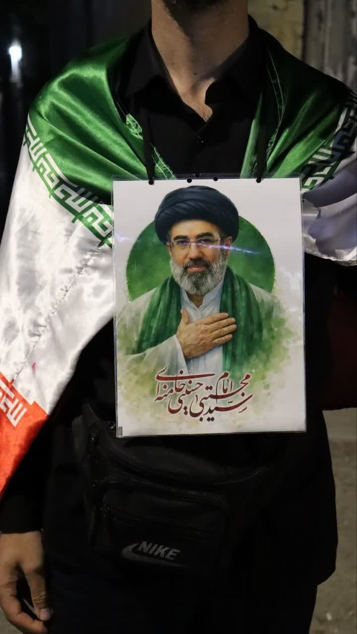 پرچم به دوش - ۵