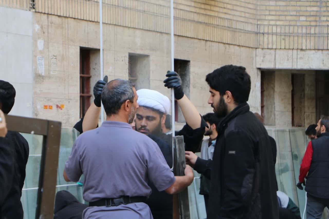 همت جهادی دانشجویان یزدی برای بازسازی منازل آسیب‌دیده تهران - ۱۲