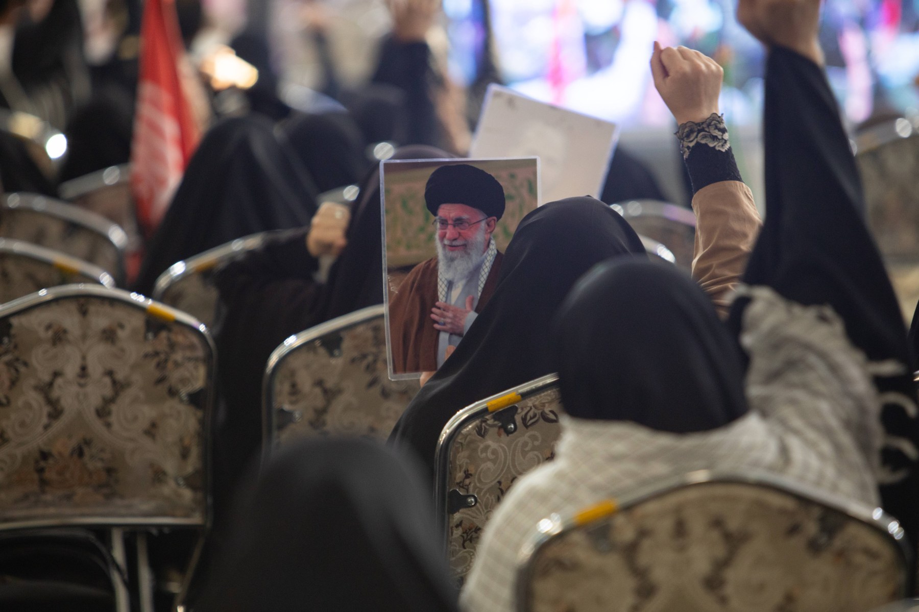 گزارش تصویری مراسم چهلم تدفین امام شهید - ۱۶
