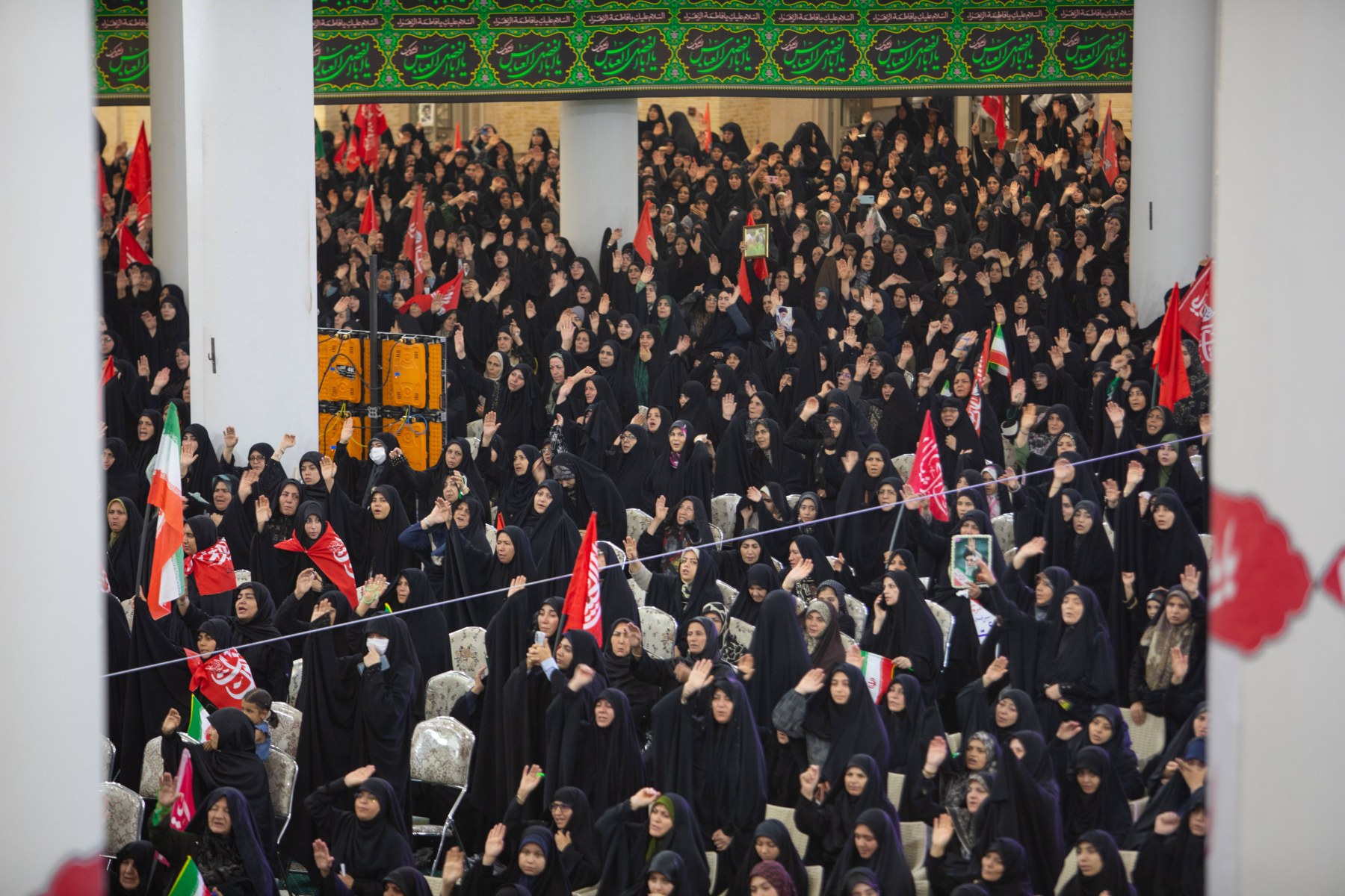 گزارش تصویری مراسم چهلم تدفین امام شهید - ۱۰