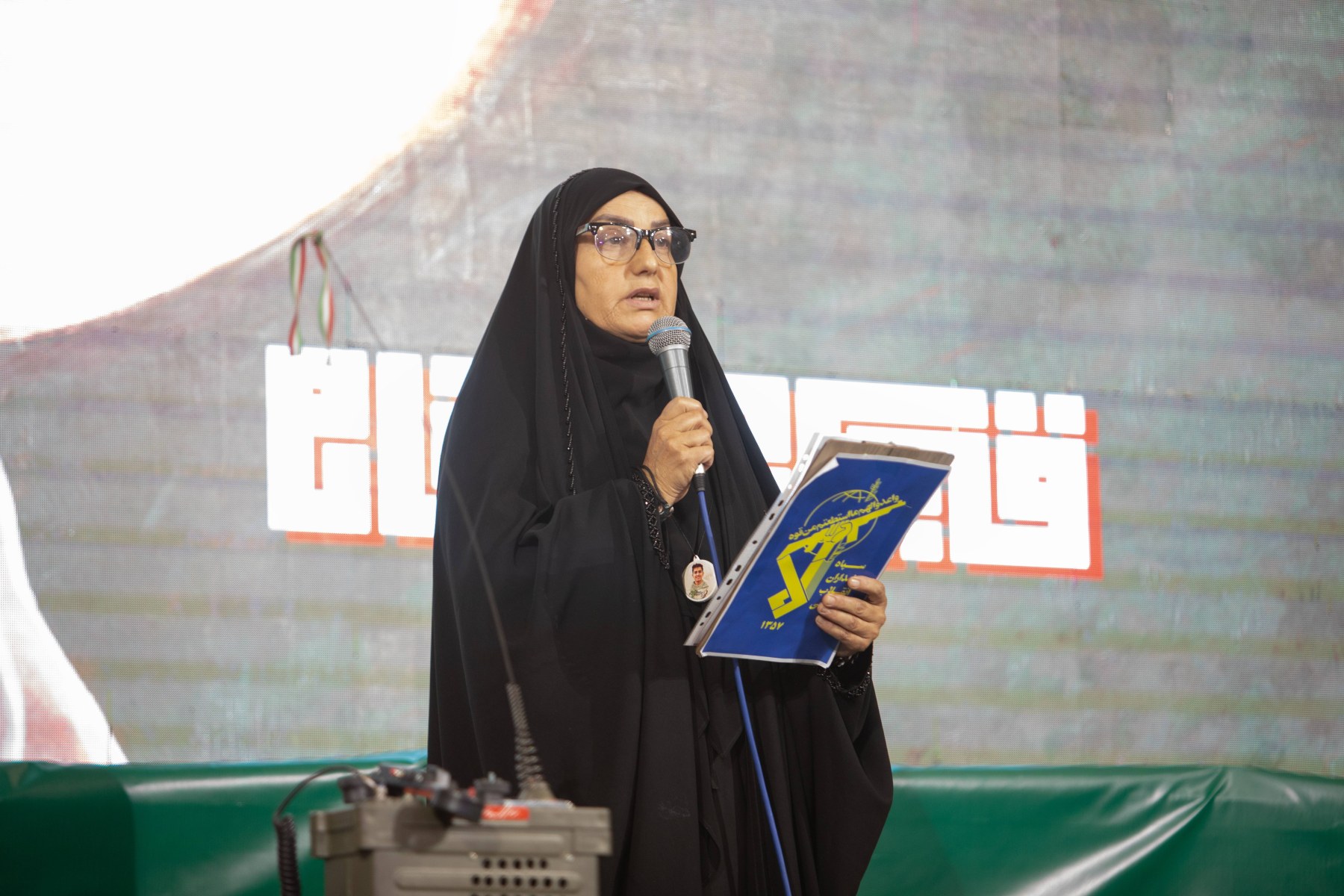 گزارش تصویری مراسم چهلم تدفین امام شهید - ۱۷