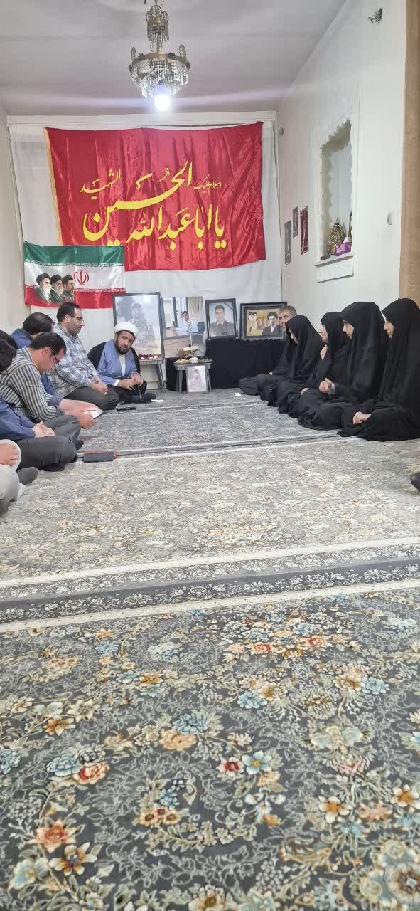 دیدار با خانواده شهید - ۴