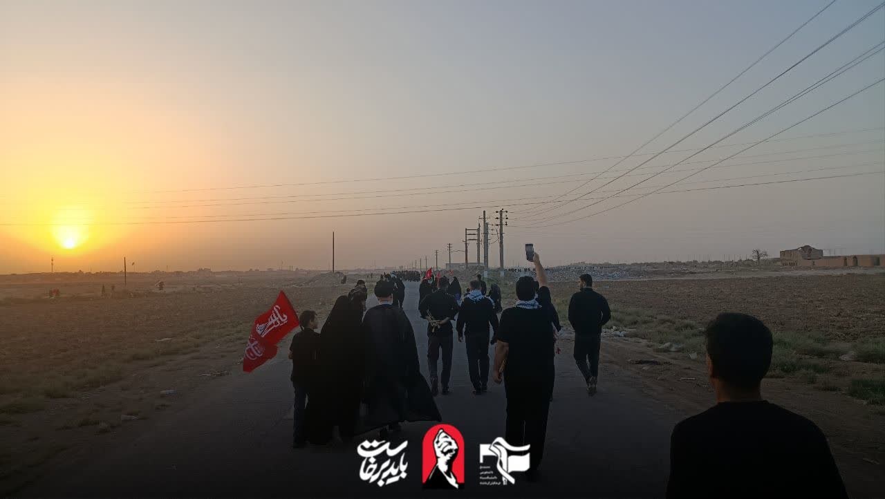 حضور دانشجویان و اساتید در مراسم تشییع قائد شهید امت. - ۱۵