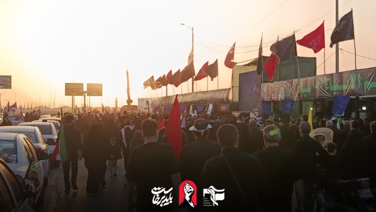 حضور دانشجویان و اساتید در مراسم تشییع قائد شهید امت. - ۱۲