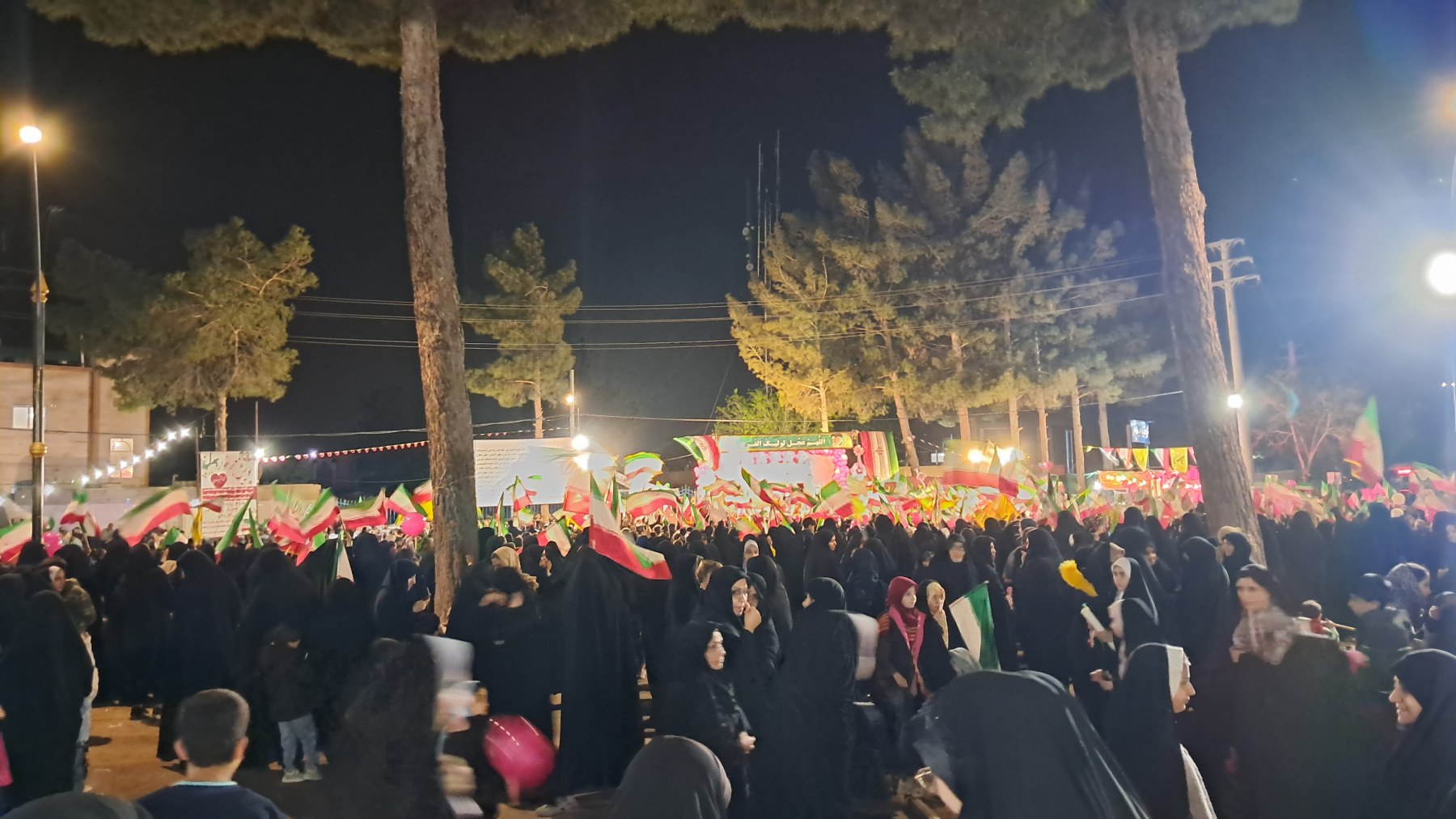 فعالیت در موکب های شبانه در زمان جنگ ۴۰ روزه - ۳