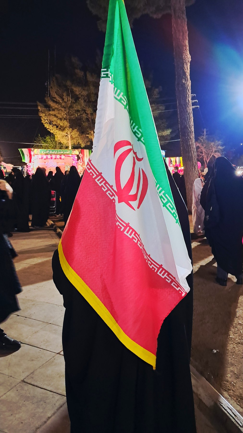فعالیت در موکب های شبانه در زمان جنگ ۴۰ روزه - ۱