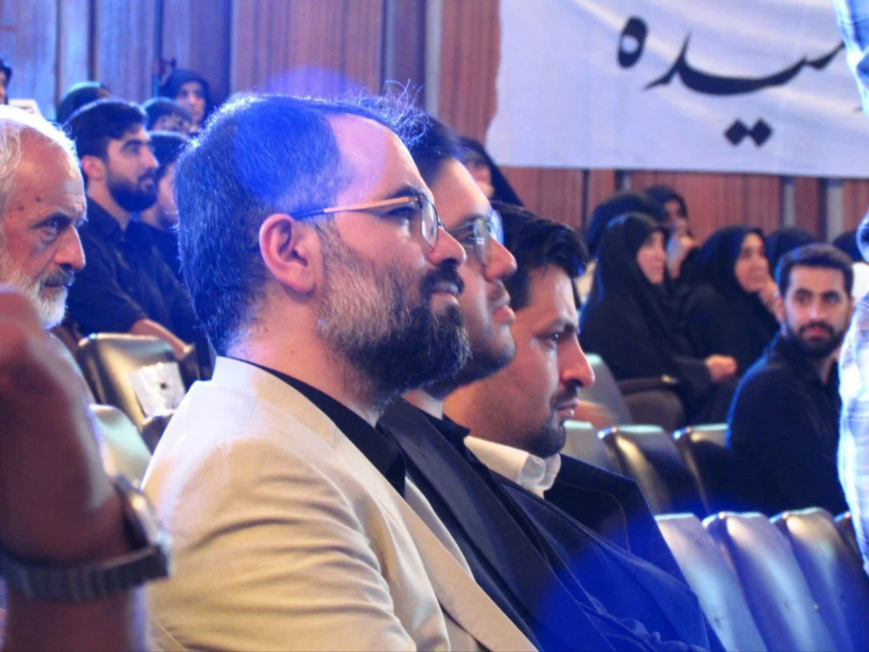 برگزاری اردوی زیارتی به شهر مقدس قم و همچنین حضور در اولین یادواره شهدای دانشجو جنگ تحمیلی ۱۲ روزه تهران 🍃 - ۳