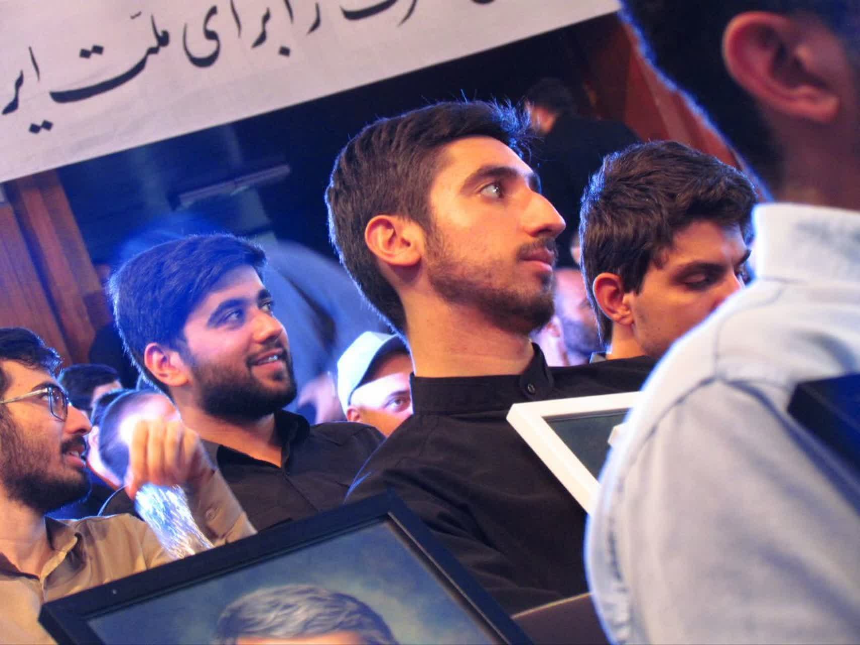برگزاری اردوی زیارتی به شهر مقدس قم و همچنین حضور در اولین یادواره شهدای دانشجو جنگ تحمیلی ۱۲ روزه تهران 🍃 - ۱۳