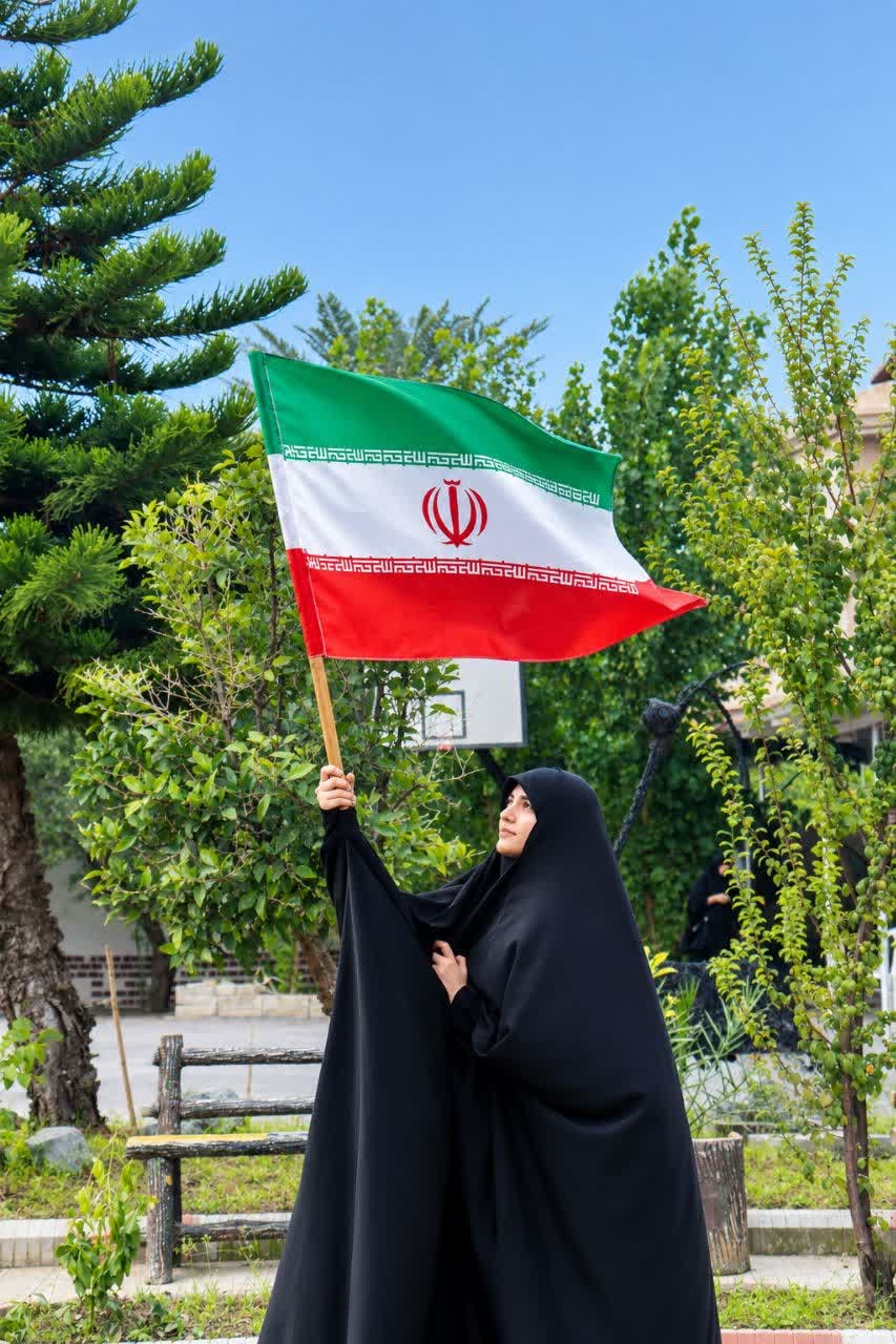 روز اول دانشگاه و علمداری ؟ - ۶