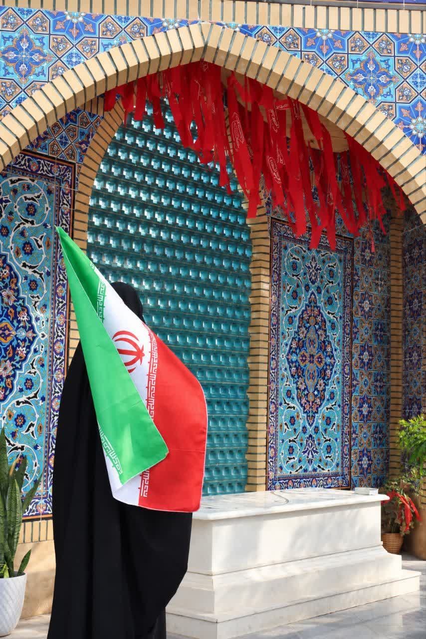 روز اول دانشگاه و علمداری ؟ - ۱