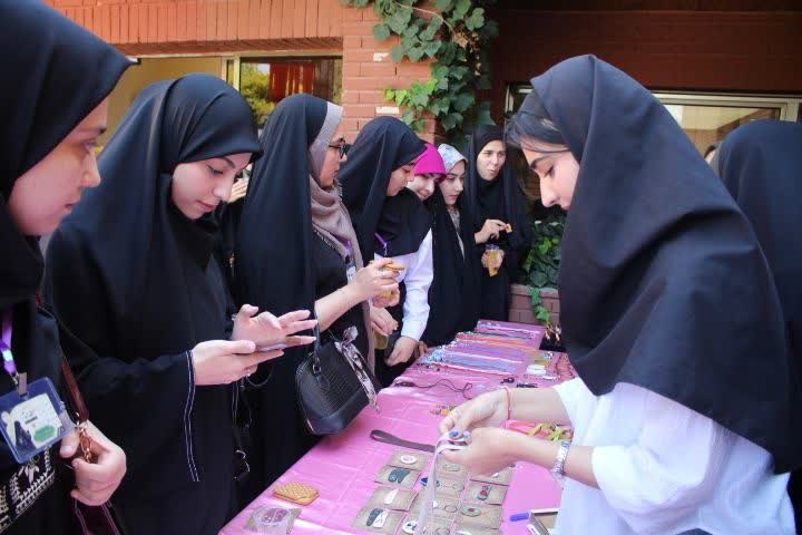 نمایشگاه صنایع دستی - ۲