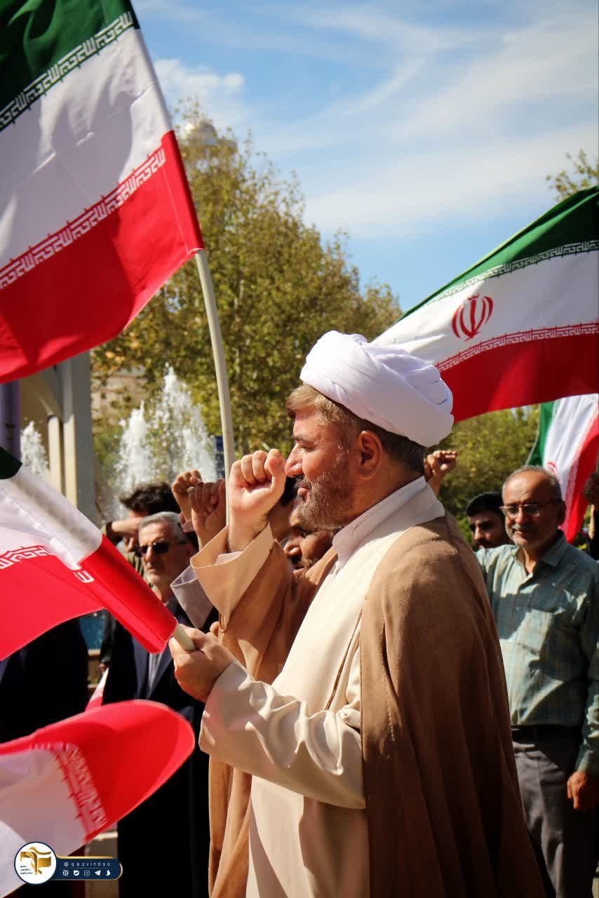 تجمع دانشگاهیان استان قزوین در میدان قلم دانشگاه آزاد اسلامی واحد قزوین - ۳