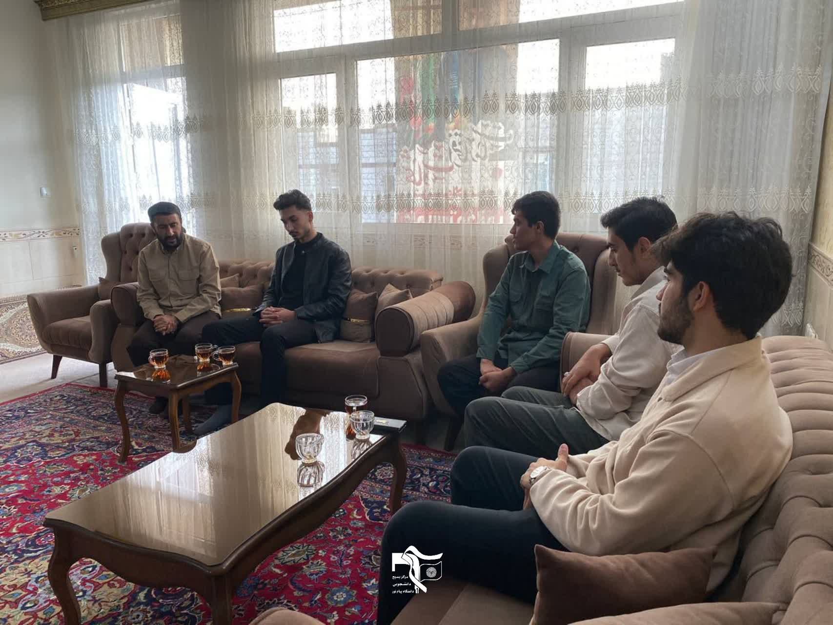 دیدارباخانواده شهید - ۲
