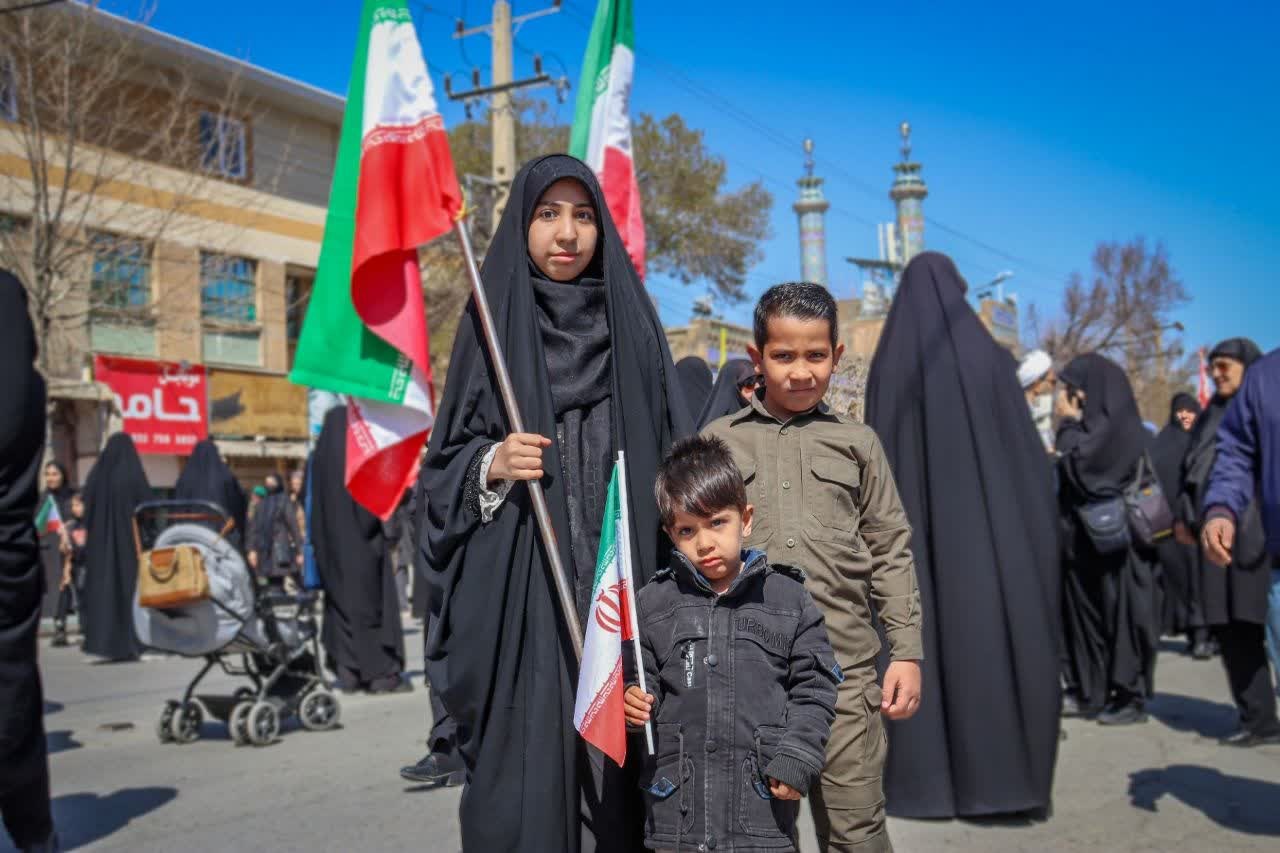 حضور حماسی - ۳