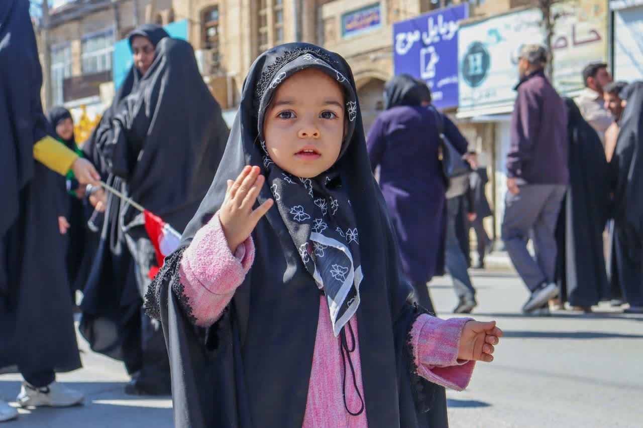 حضور حماسی - ۴