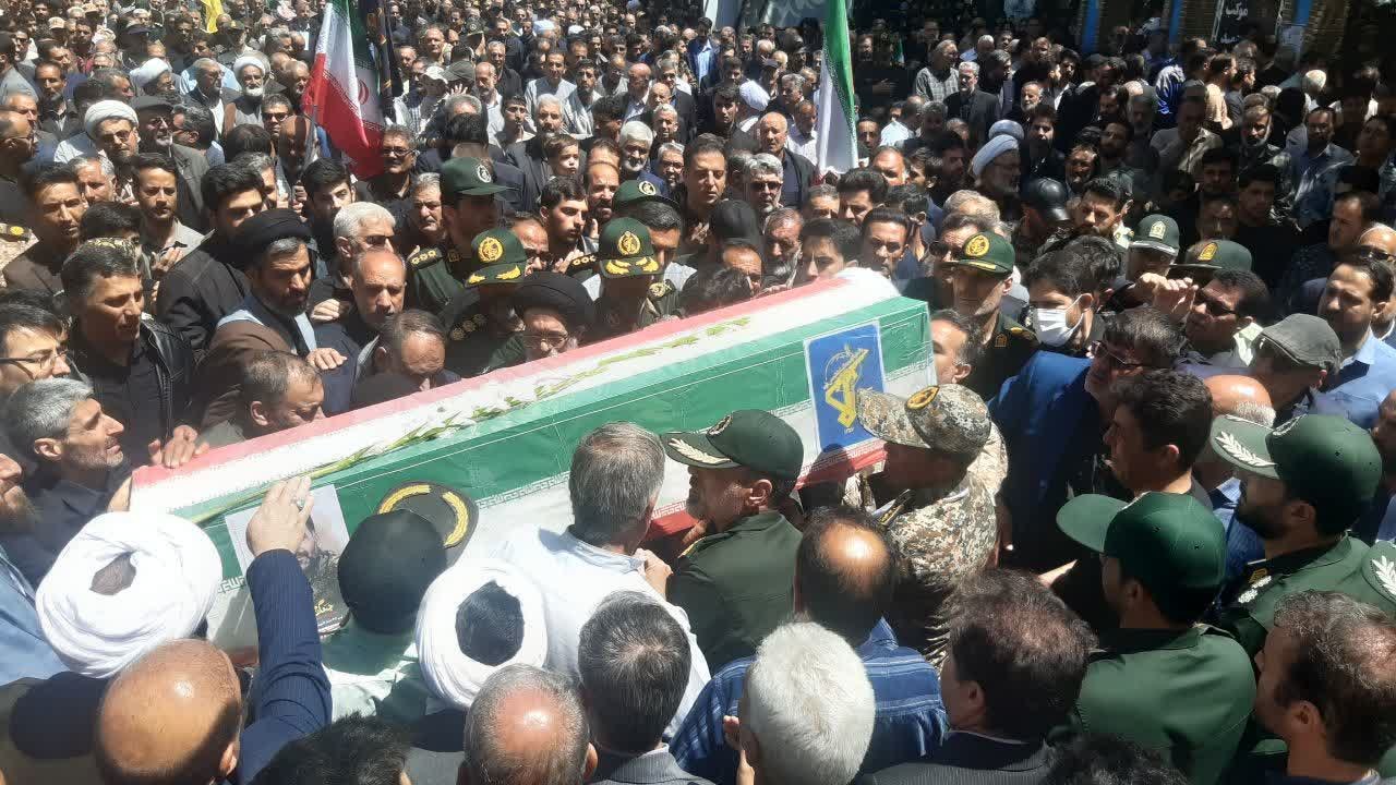 مراسم با‌شکوه تشییع شهید پاسدار حمید محمدی - ۲