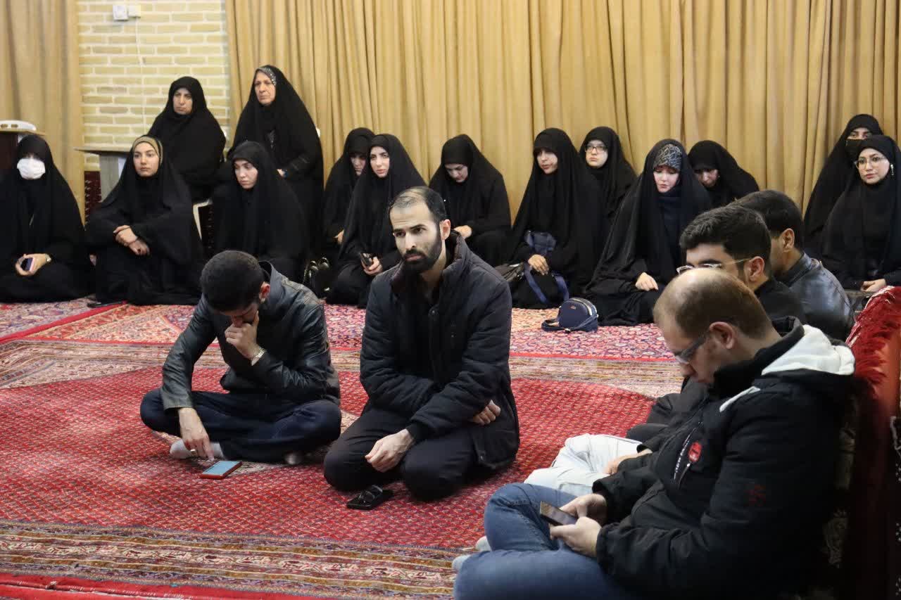 قاب خدمت - ۳
