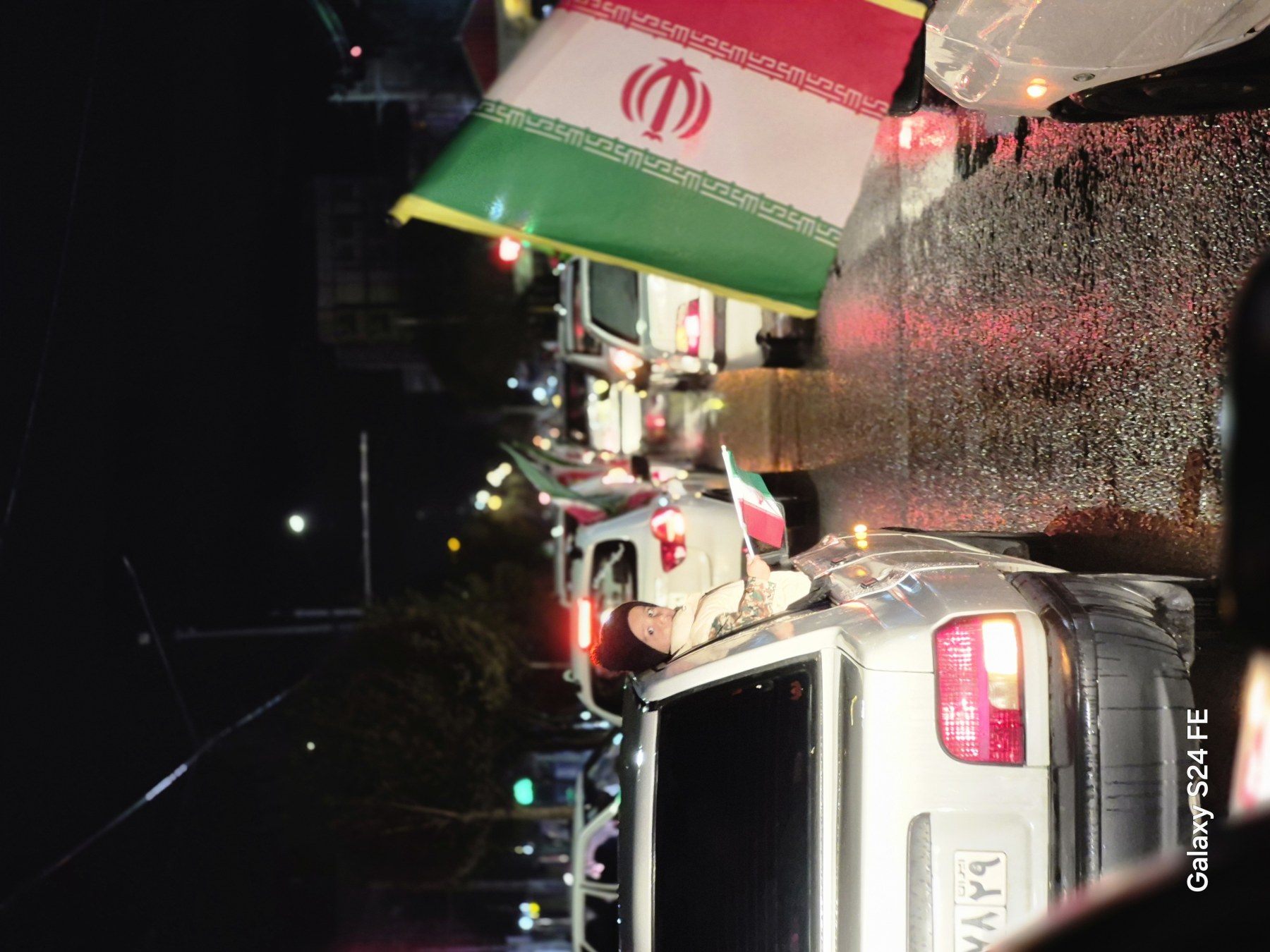 بیرق ایران موجود است - ۷