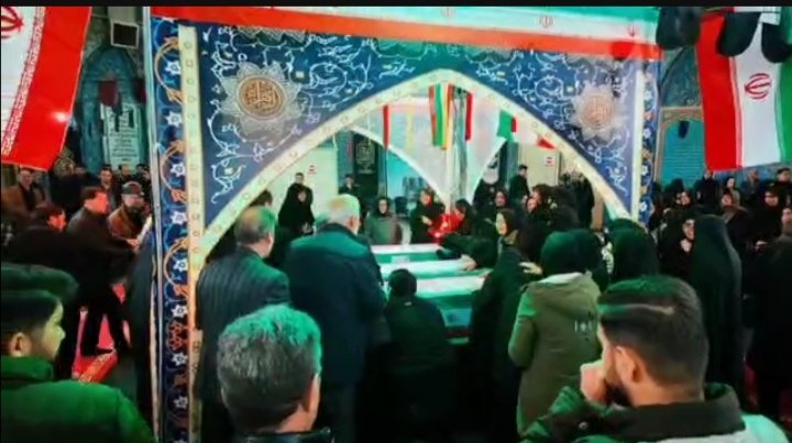 وداع حماسی با شهدا