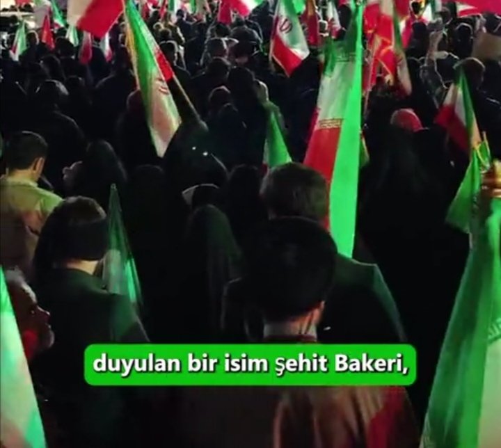 انسان ها همیشه در صحنه هستند.