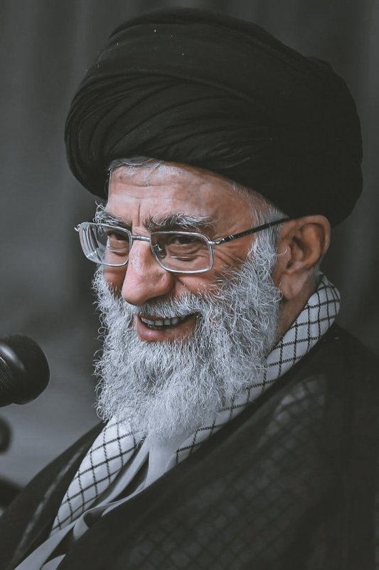 سخنِ دلنشین رهبر شهید..💔