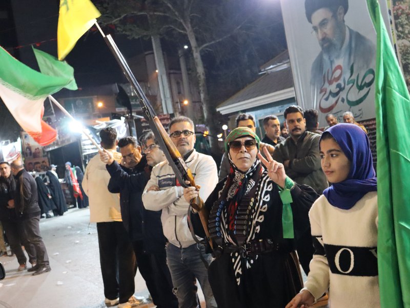 شیرزنان ایران تفنگ بدست برای ایران