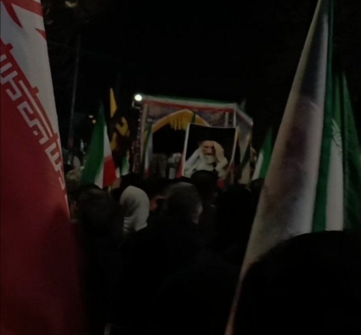 از وطن نمیگذرم