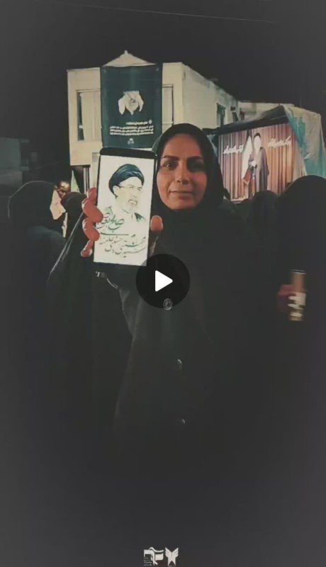 بیعت جمعی از دانشجویان دانشگاه آزاد اسلامي واحد بندرگز با رهبر معظم انقلاب آیت الله امام سید مجتبی خامنه‌ای(مد ظله العالی )