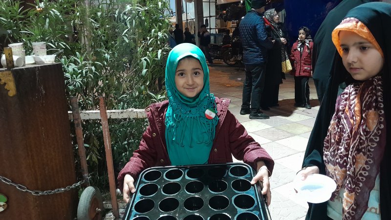 کودکان پای کار انقلاب اسلامی