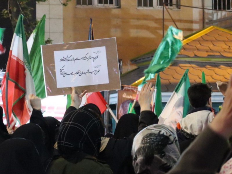 خون رهبر شهیدمان انقلابی اسلامی را زنده تر کرد