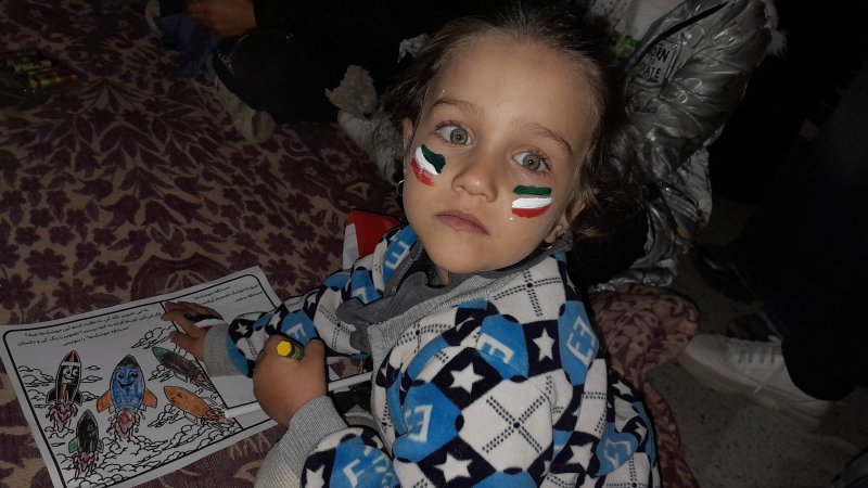 کودکان پای کار انقلاب اسلامی