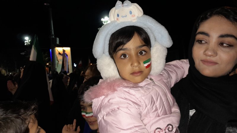 کودکان پای کار انقلاب اسلامی