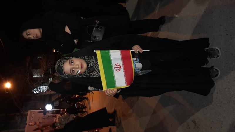 کودکان پای کار انقلاب اسلامی