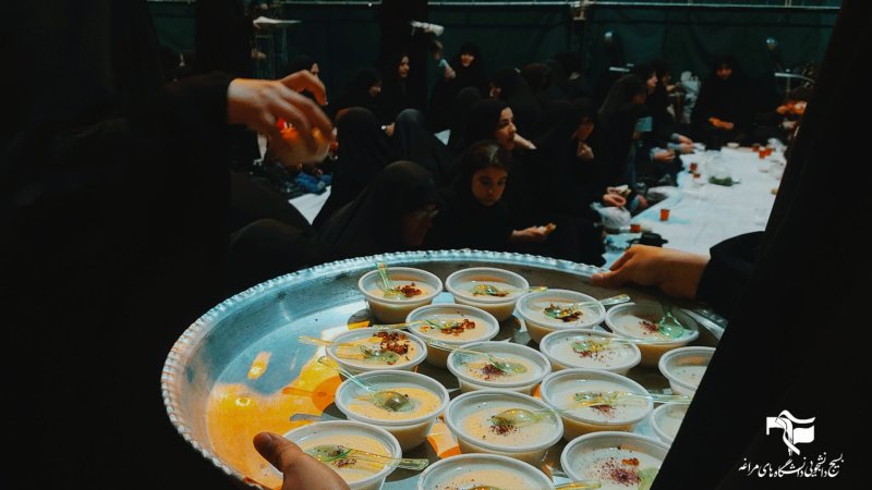 حضور جهادی دانشجویان دانشگاه های مراغه در برگزاری و آماده سازی افطاری ساده در مهدیه شهید مالک رحمتی، ماه مبارک رمضان ۱۴۰۴