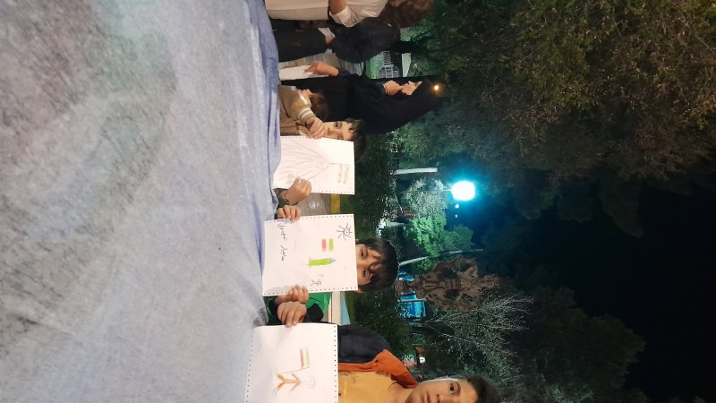 کودکان پای کار انقلاب اسلامی