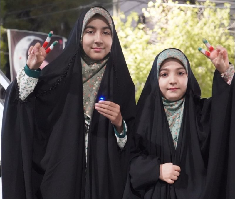 سنگ کاغذ قیچی