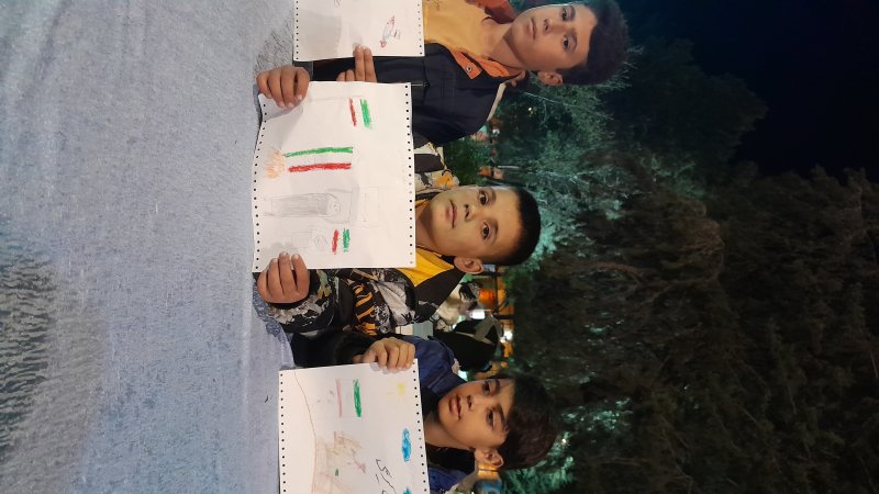 نقاشی کودکان پای کار انقلاب اسلامی