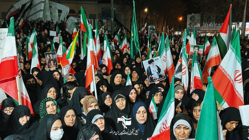 حضور پرشور بانوان مراغه ای در تجمعات شبانه