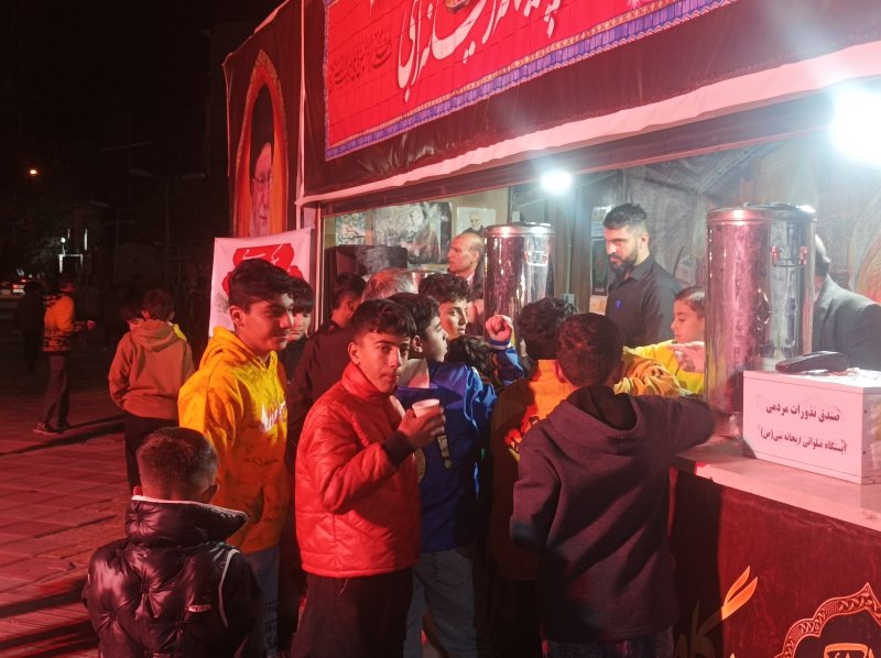 برپایی موکب توسط کانون ایثار و شهادت دانشگاه آزاد اسلامی واحد دورود با همکاری کارکنان دانشگاه