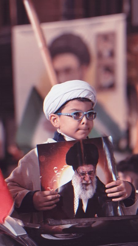 پیرو راهِ امام‌ِ‌شهید..