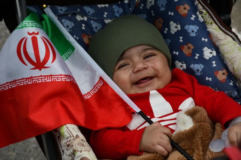 کودکان حاضر در صحنه، ریشه های وطن