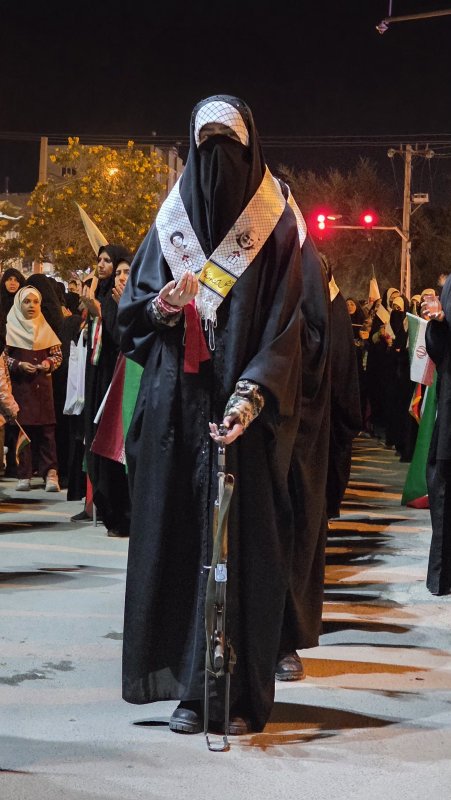 ترکیب سلاح و ایمان